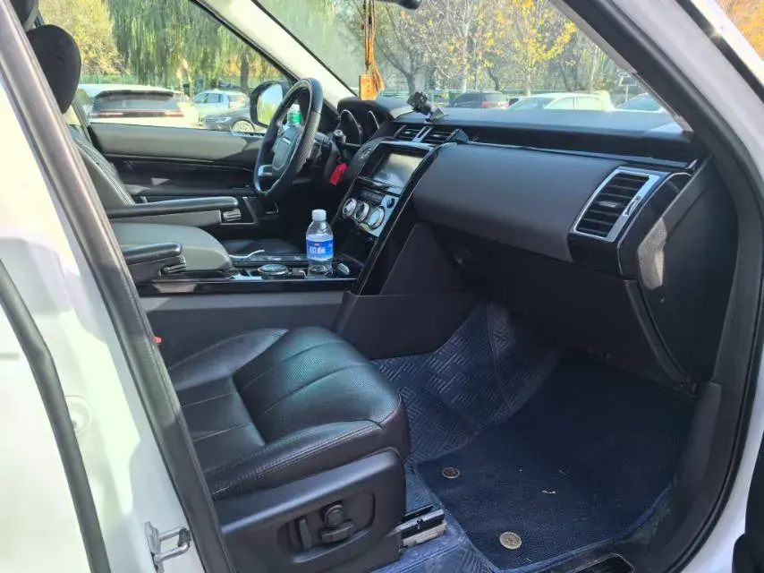 2018 LAND ROVER thumbnail 2