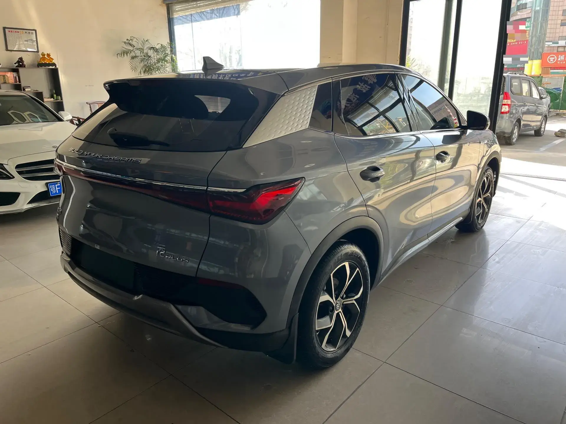 2022 BYD YUAN thumbnail 2