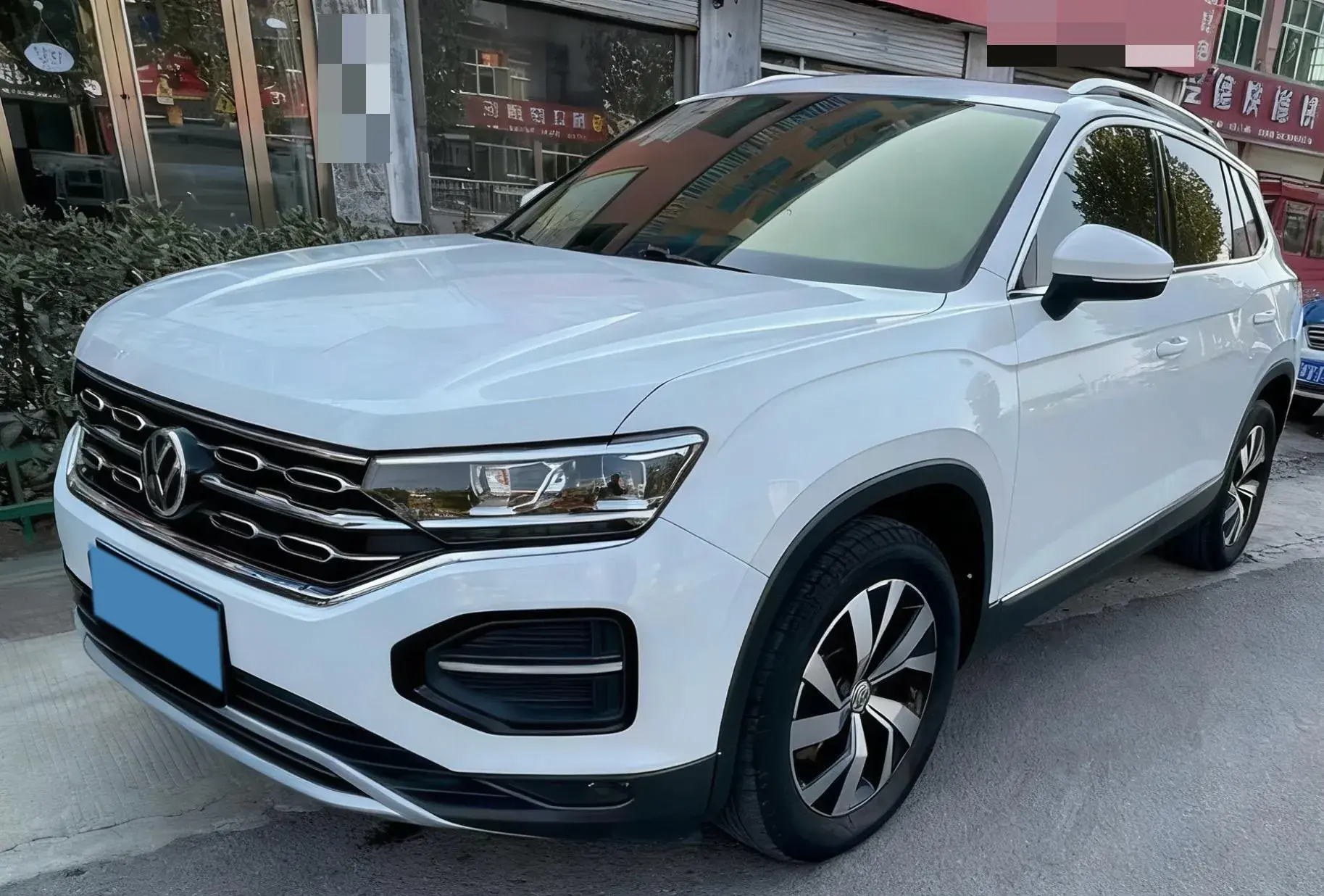 2019 VOLKSWAGEN TAYRON view 1