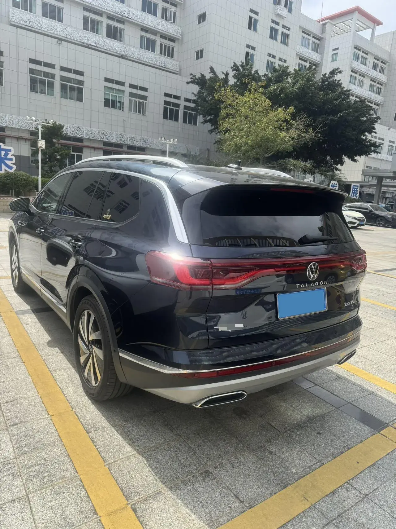 2021 VOLKSWAGEN TALAGON thumbnail 4