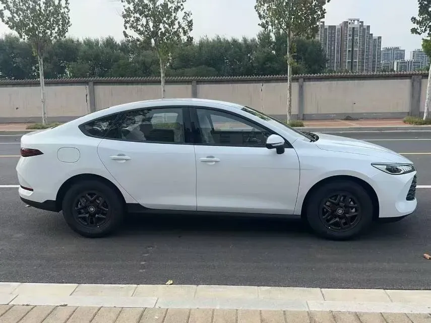 2025 BYD Qin Plus 1.5L 101HP L4 E-CVT PHEV 7.68KWH,autocango,china used car exporter,china ev exporter,chinese used car exporter,chinese used ev exporter