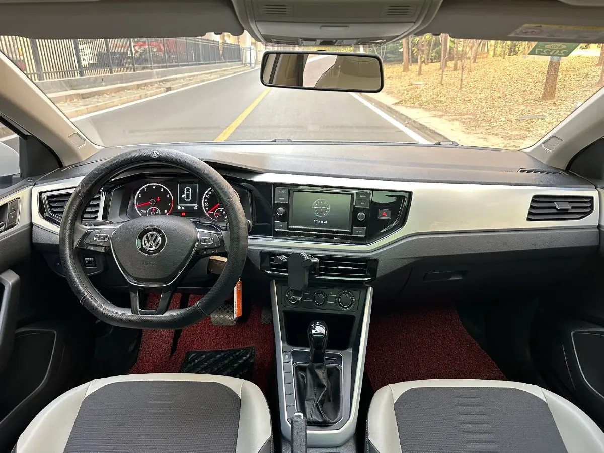 2019 Volkswagen Polo 1.5L 113HP L4 6AT,autocango,china used car exporter,china ev exporter,chinese used car exporter,chinese used ev exporter