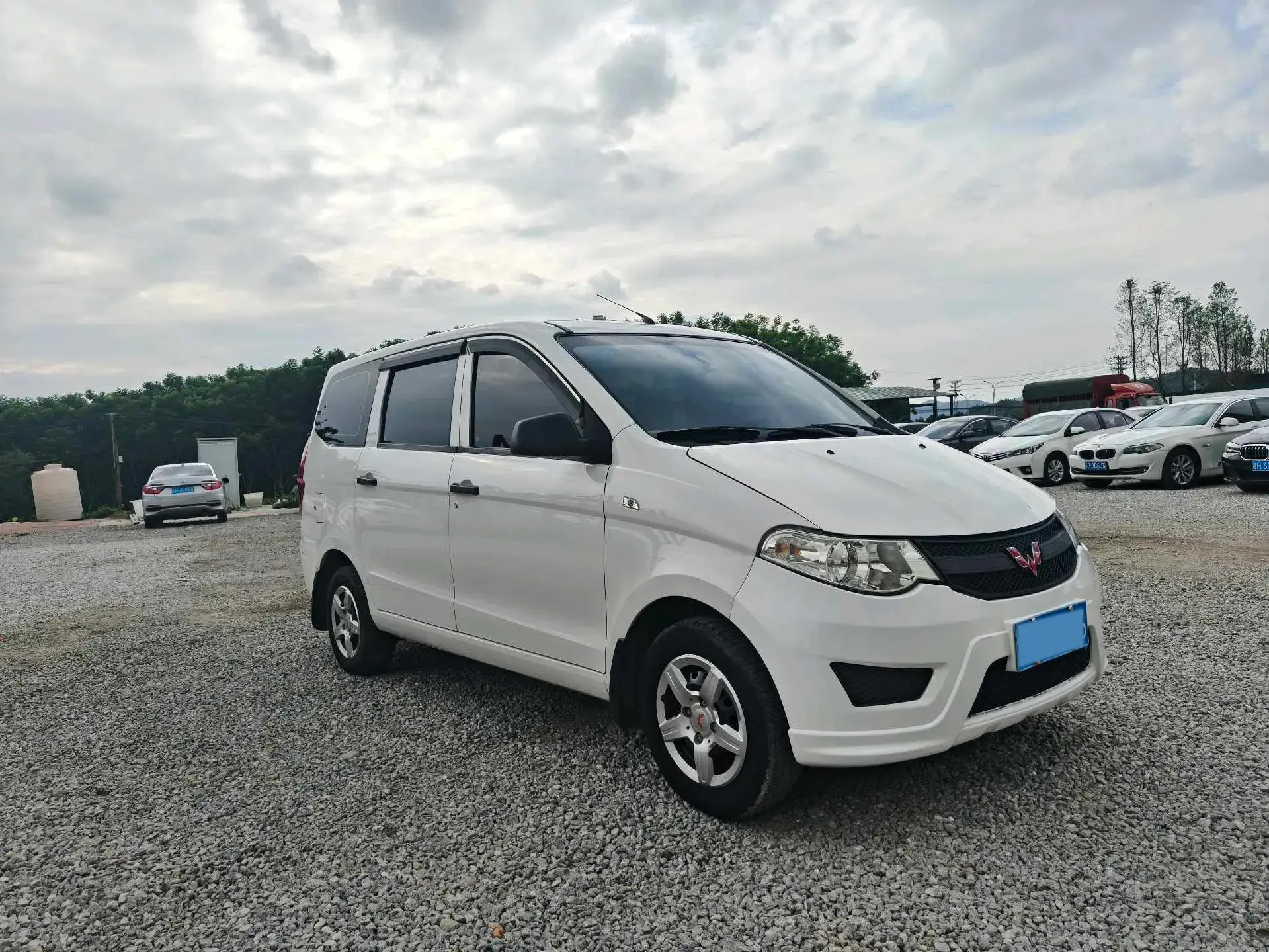 2020 WULING HONGGUANG thumbnail 2