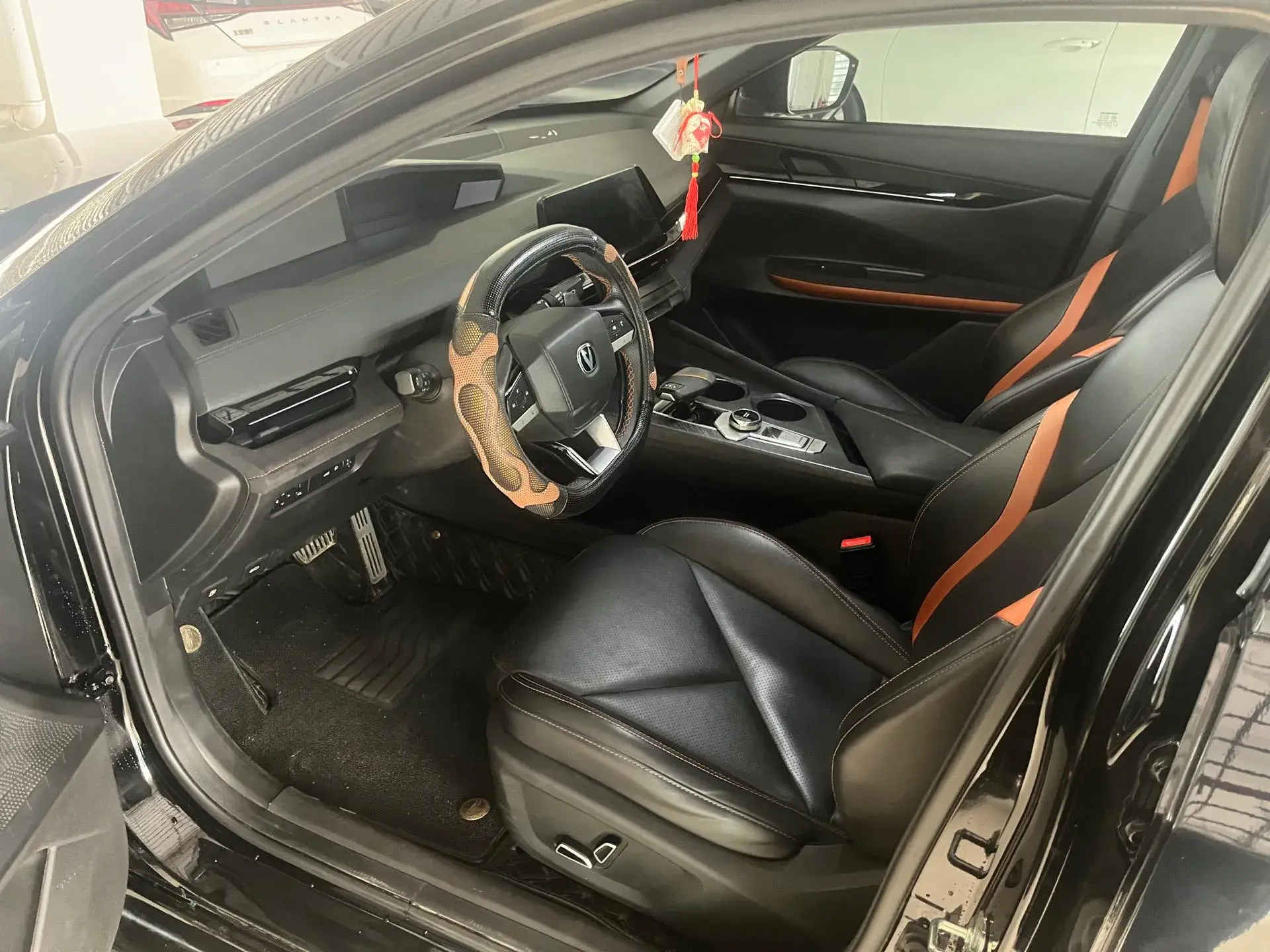 2022 CHANGAN UNI-V thumbnail 2