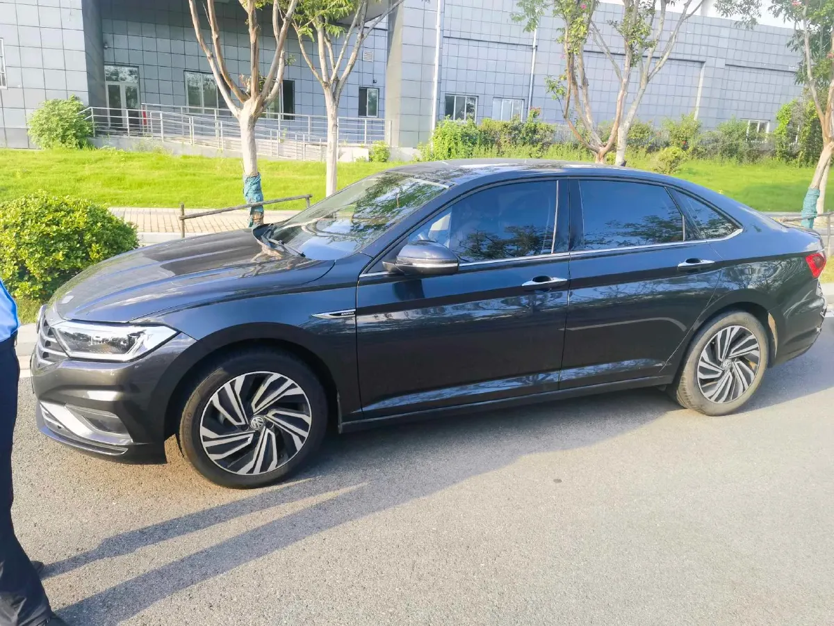 2022 Volkswagen Sagitar 1.2T 116HP L4 7DCT,autocango,china used car exporter,china ev exporter,chinese used car exporter,chinese used ev exporter