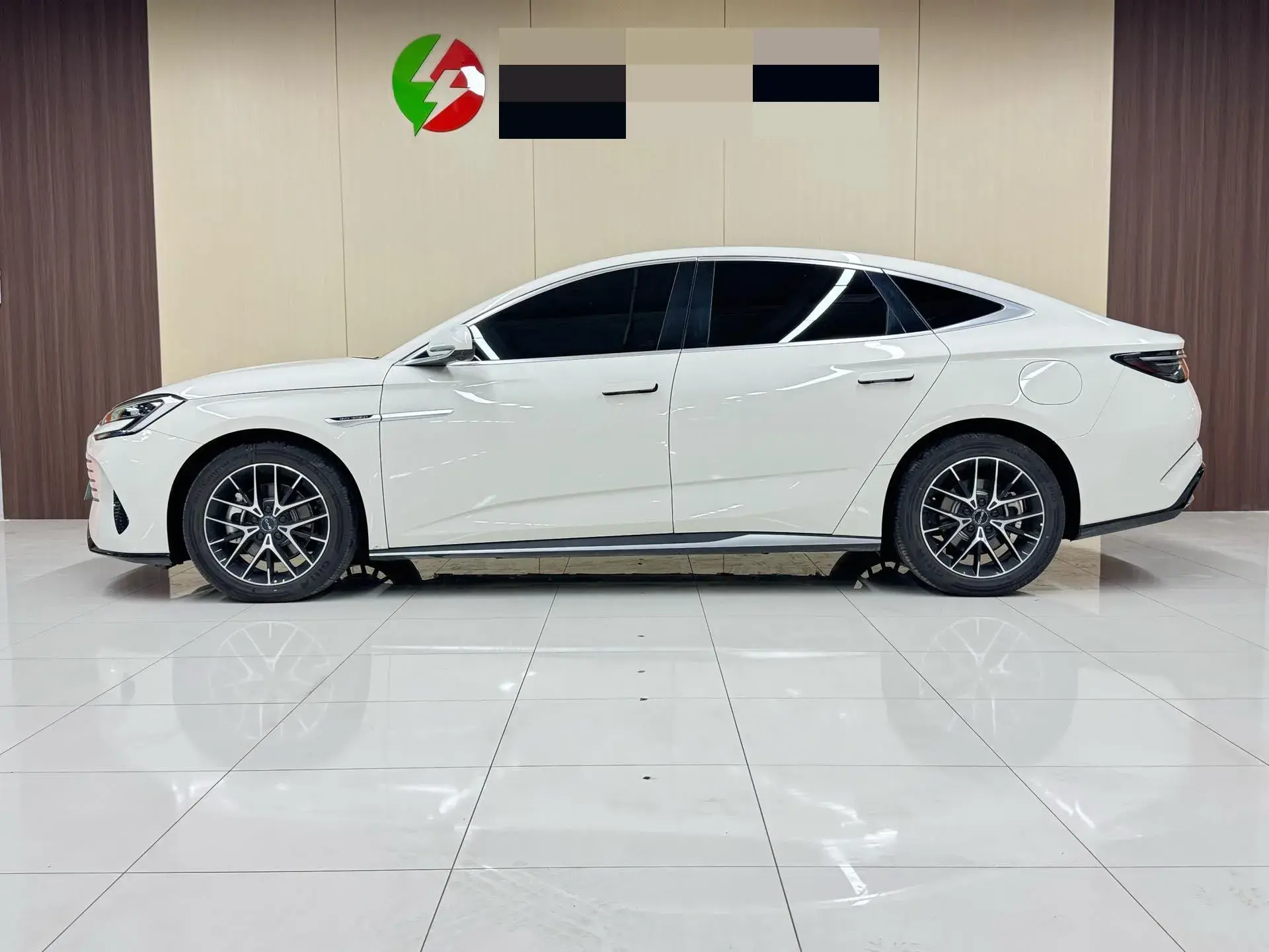 2025 BYD SEAL07 thumbnail 2