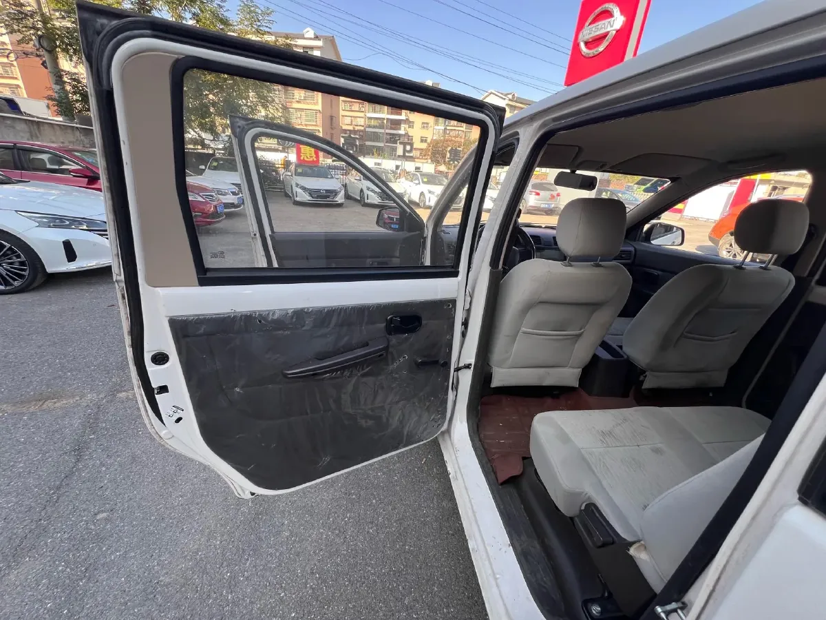 2018 WuLing HongGuang 1.2L 82HP L4 5MT,autocango,china used car exporter,china ev exporter,chinese used car exporter,chinese used ev exporter