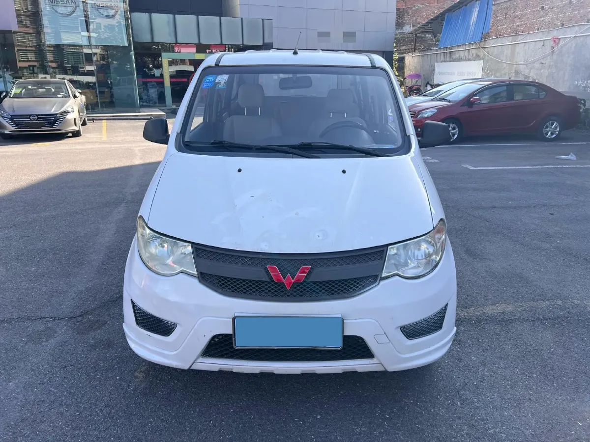 2018 WuLing HongGuang 1.2L 82HP L4 5MT,autocango,china used car exporter,china ev exporter,chinese used car exporter,chinese used ev exporter