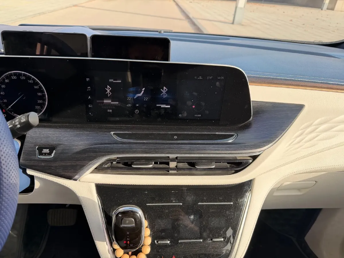 2020 Buick GL8 2.0T 237HP L4 9AT,autocango,china used car exporter,china ev exporter,chinese used car exporter,chinese used ev exporter