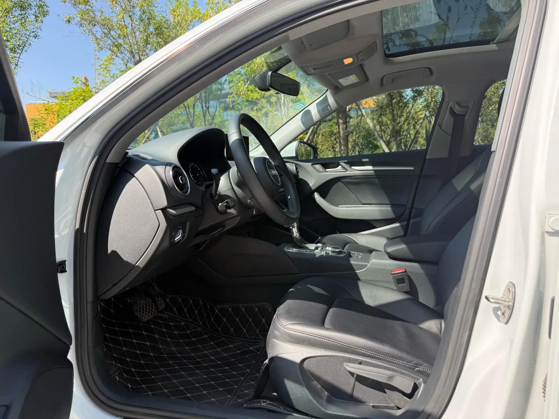 2017 VOLKSWAGEN MAGOTAN thumbnail 4