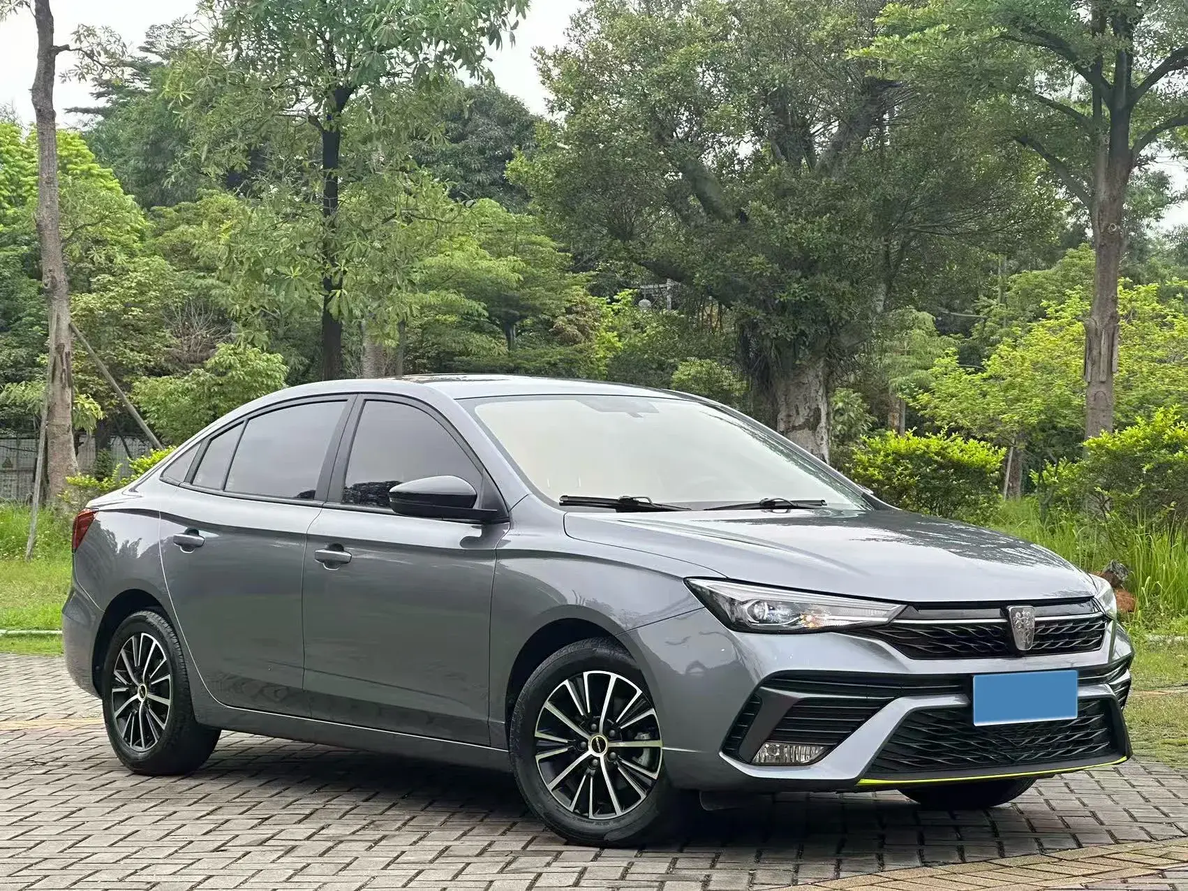 2021 ROEWE I5 thumbnail 3