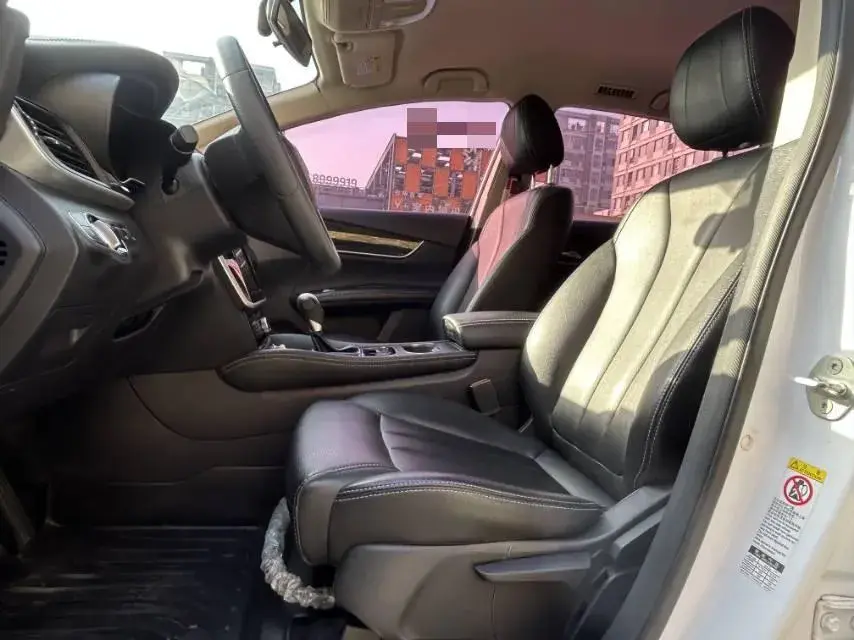 2017 BYD SONG thumbnail 4