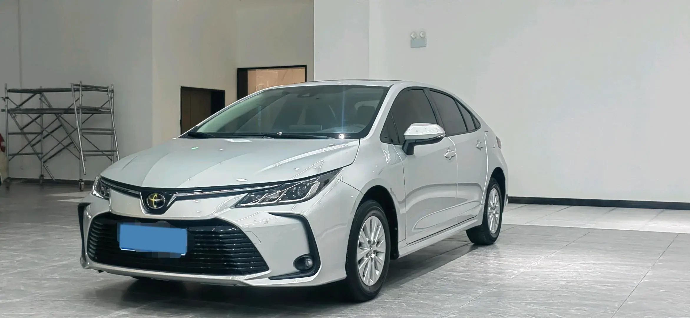 2019 TOYOTA COROLLA view 1