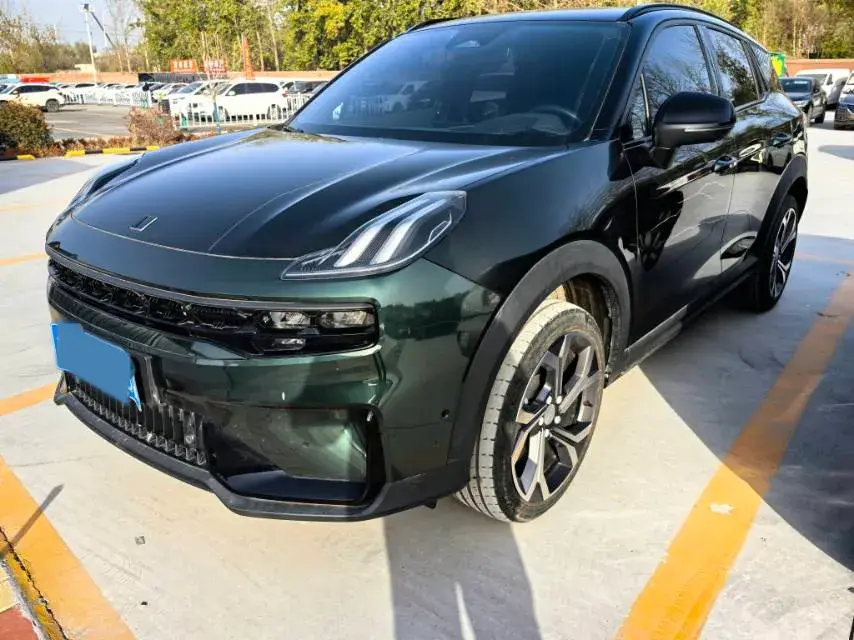 2023 LYNK&CO 06 view 1