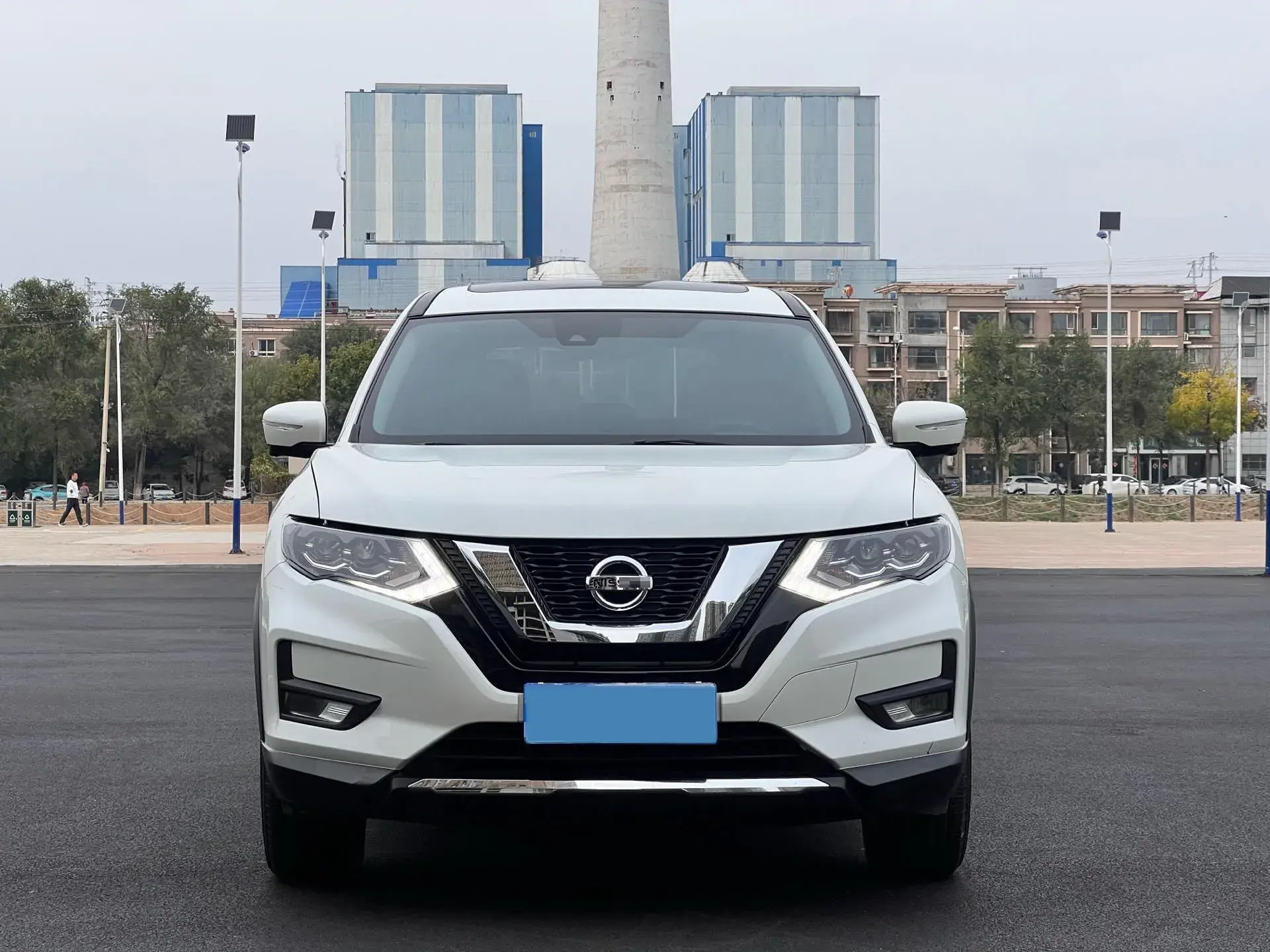 2020 NISSAN X-TRAIL thumbnail 2