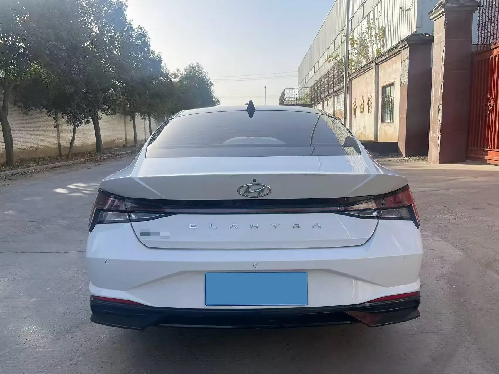 2022 HYUNDAI ELANTRA thumbnail 4