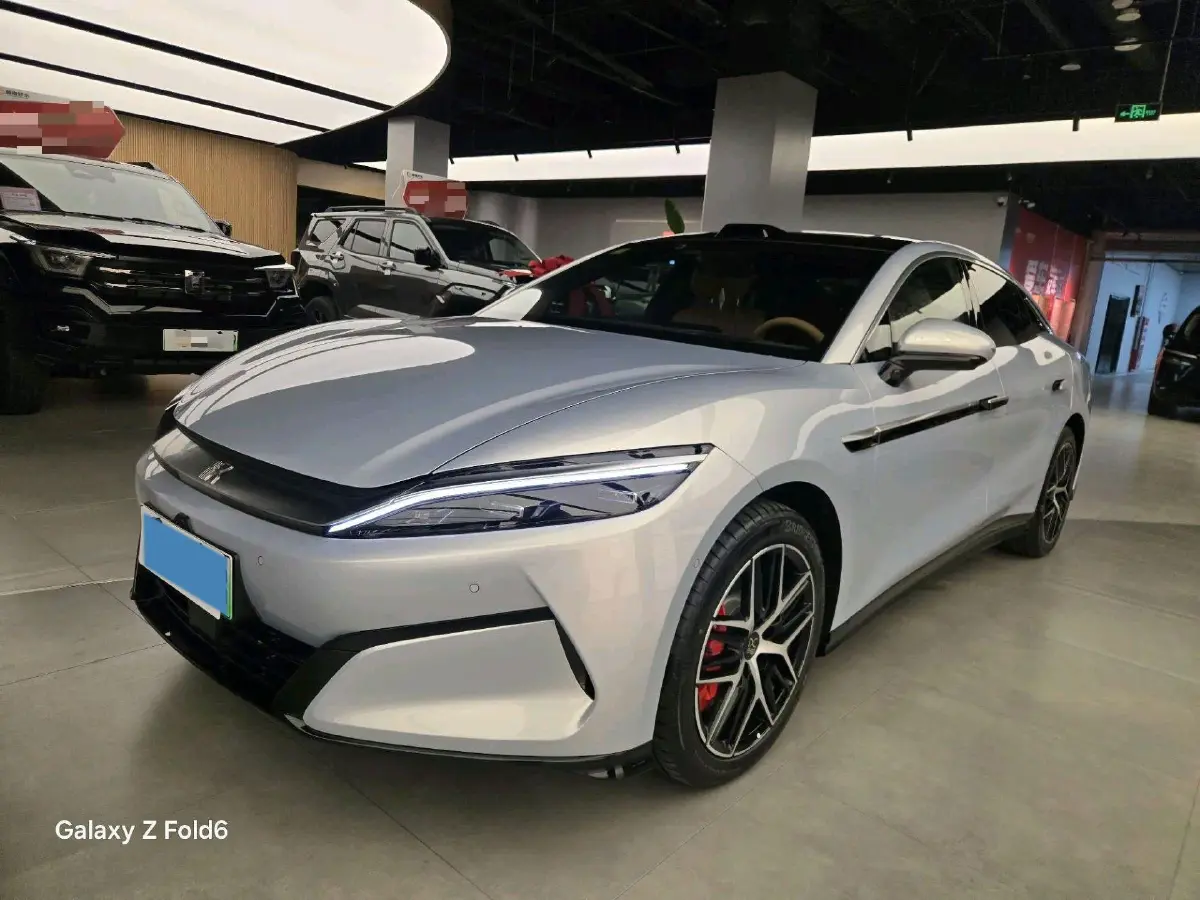 2025 BYD HanL BEV
