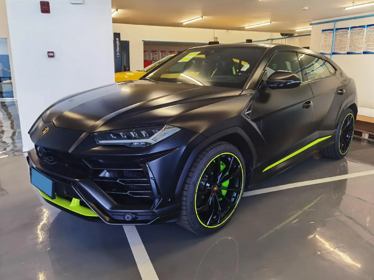 2021 Lamborghini Urus 4.0T 641HP V8 8AT