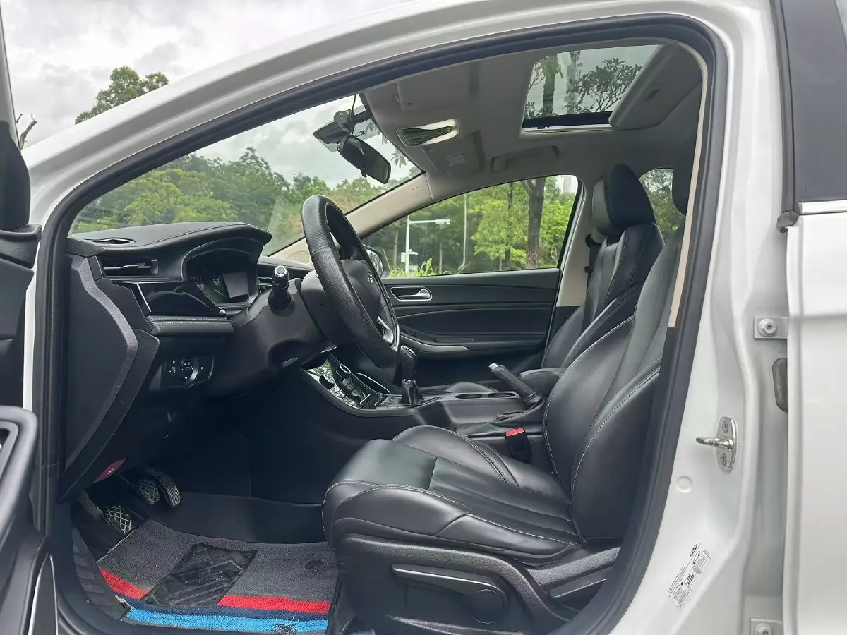 2021 Chery Arrizo 5 Plus 1.5L 116HP L4 5MT,autocango,china used car exporter,china ev exporter,chinese used car exporter,chinese used ev exporter