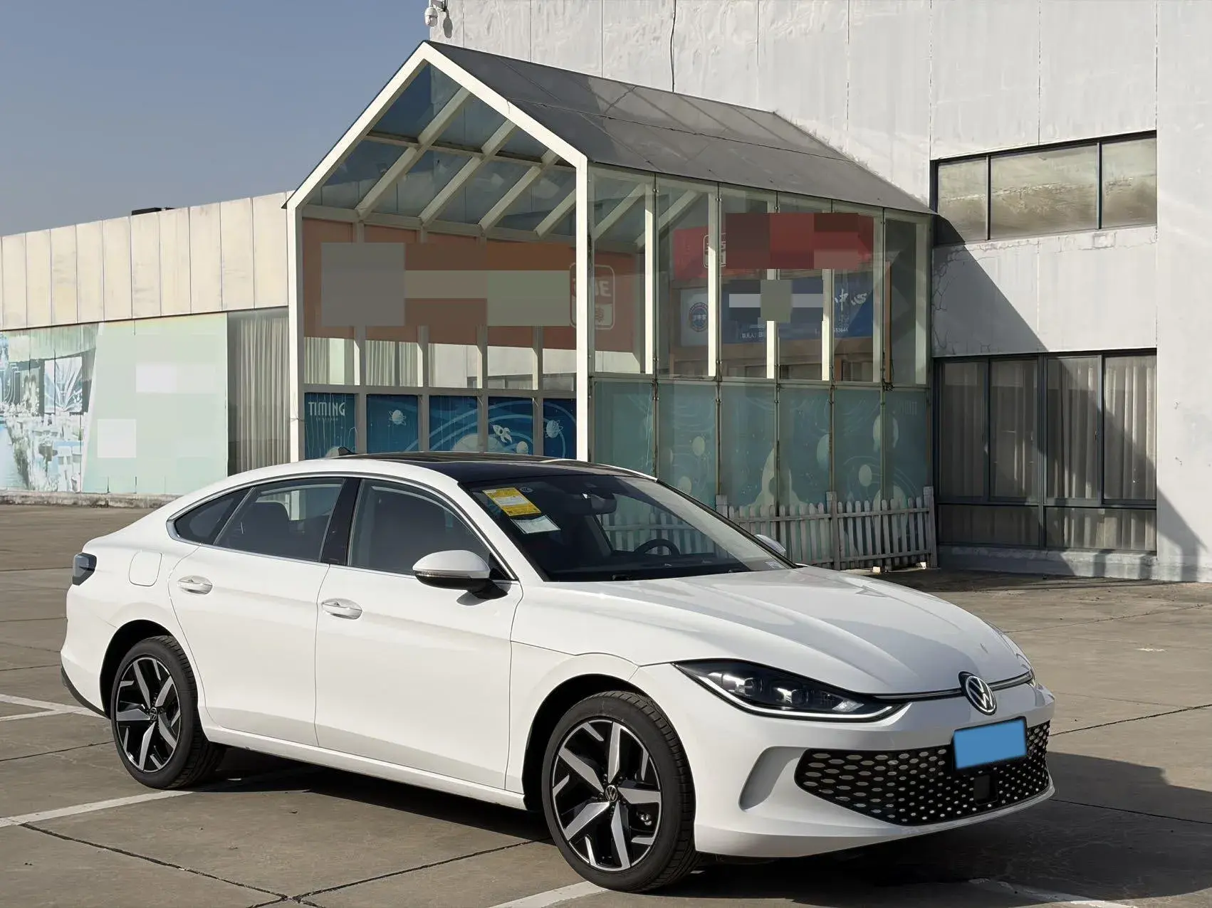 2024 VOLKSWAGEN LAMANDO thumbnail 3