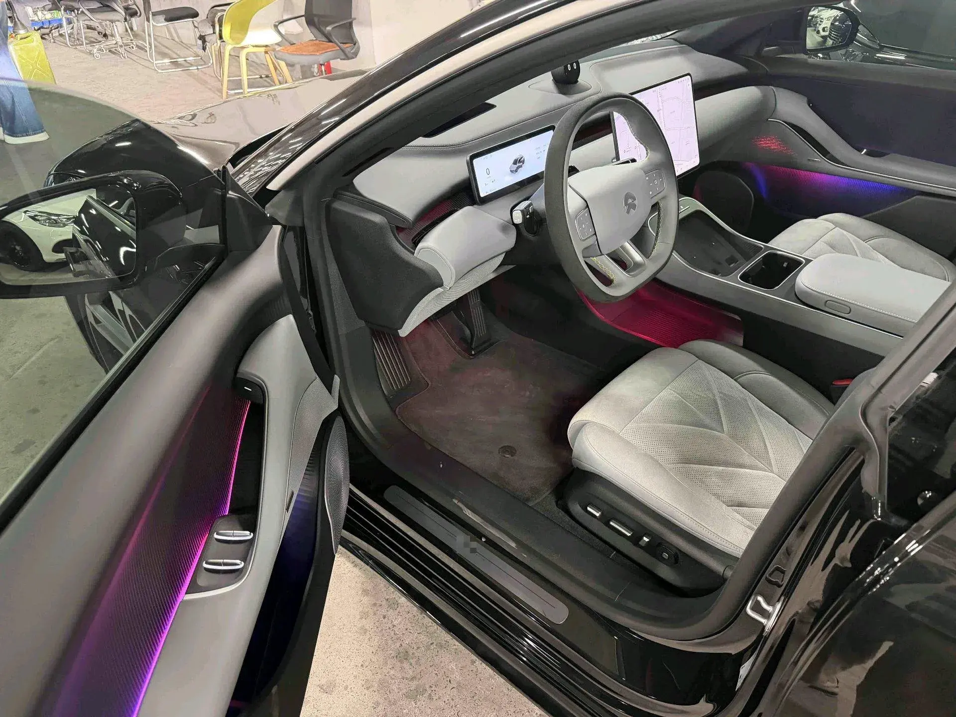 2025 NIO ET5T thumbnail 3