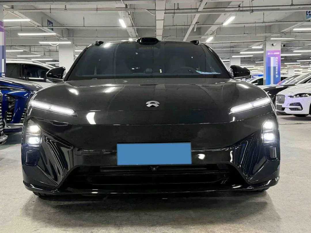 2025 NIO ET5T thumbnail 4