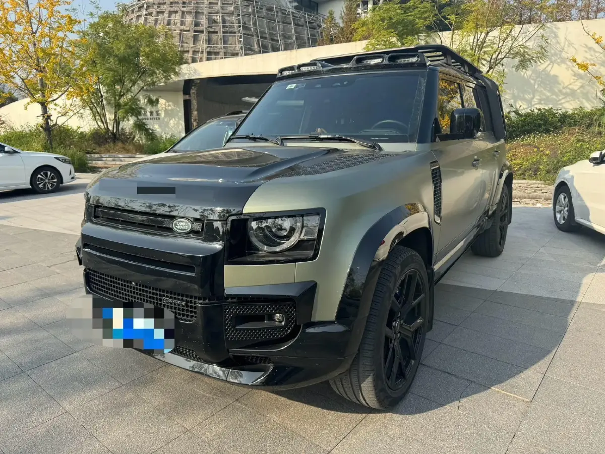 2023 Land Rover Defender 3.0T 400HP L6 8AT