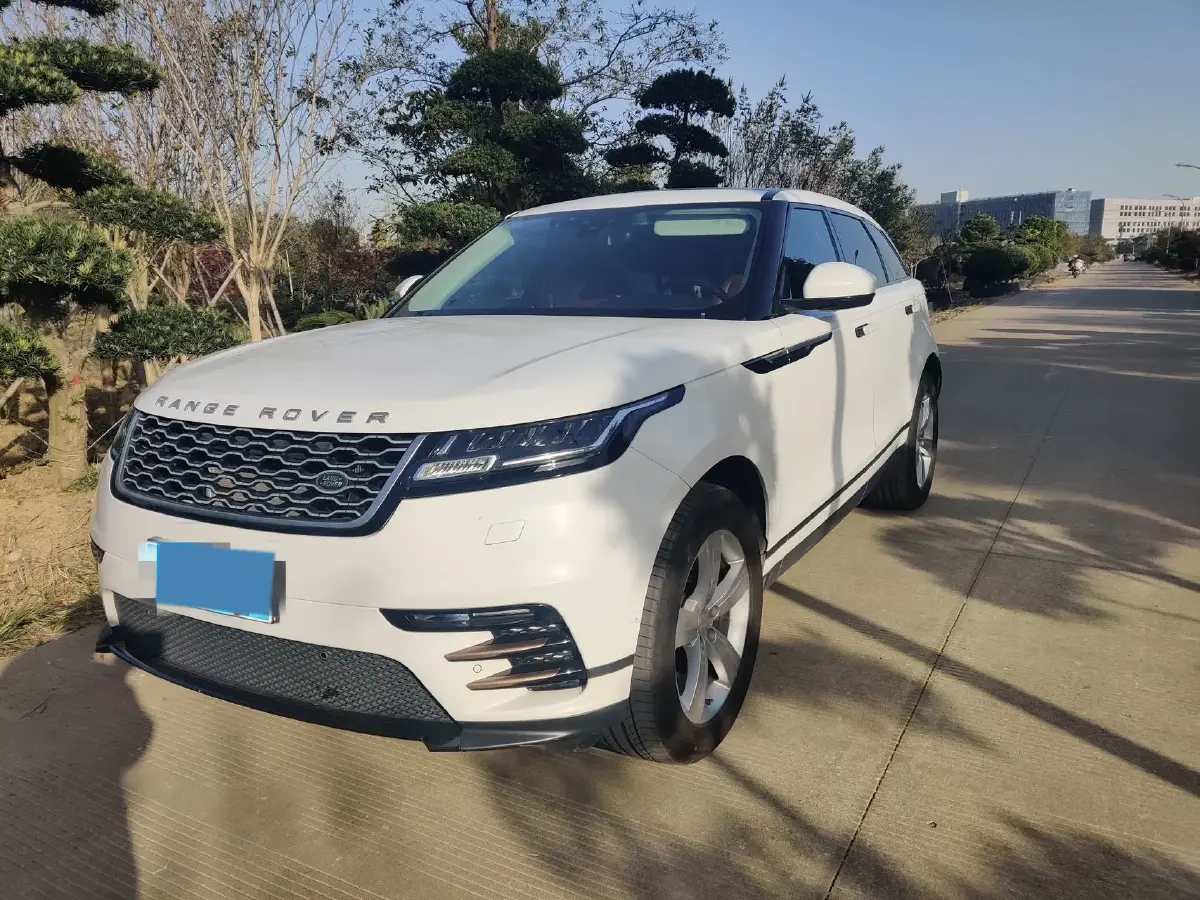 2018 Land Rover Range Rover Velar 2.0T 250HP L4 8AT