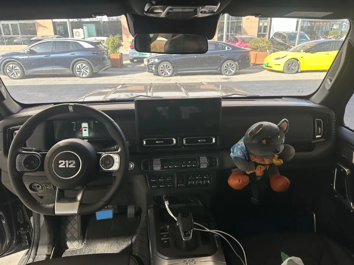 2024 212 212 T01 2.0T 252HP L4 8AT,autocango,china used car exporter,china ev exporter,chinese used car exporter,chinese used ev exporter