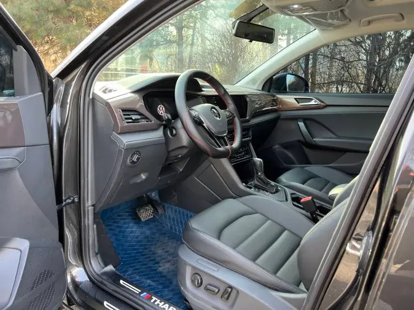 2021 VOLKSWAGEN THARU thumbnail 4