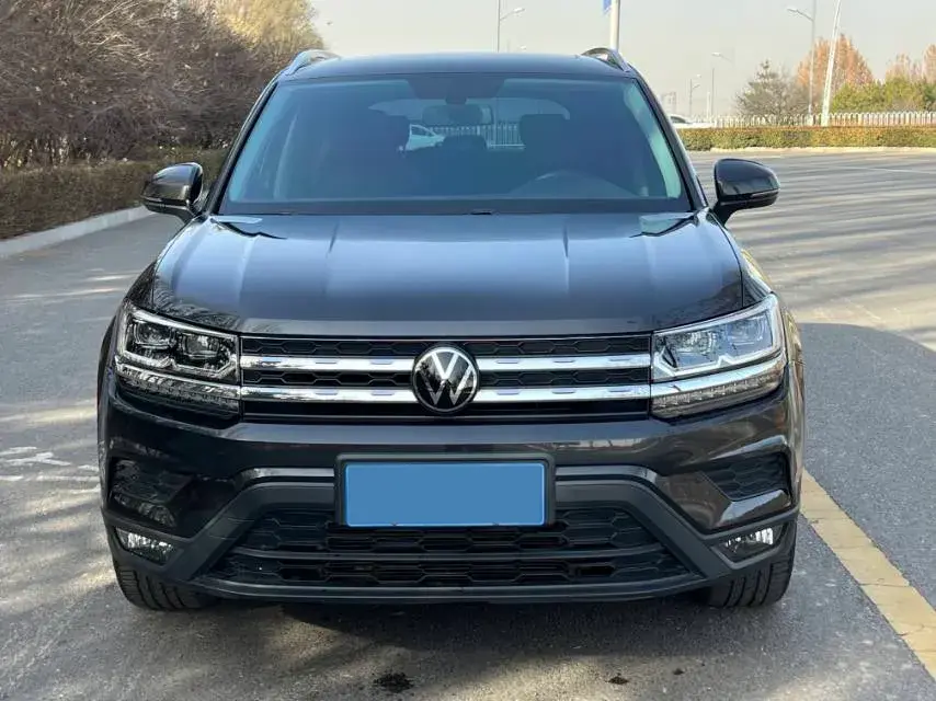 2021 VOLKSWAGEN THARU thumbnail 3