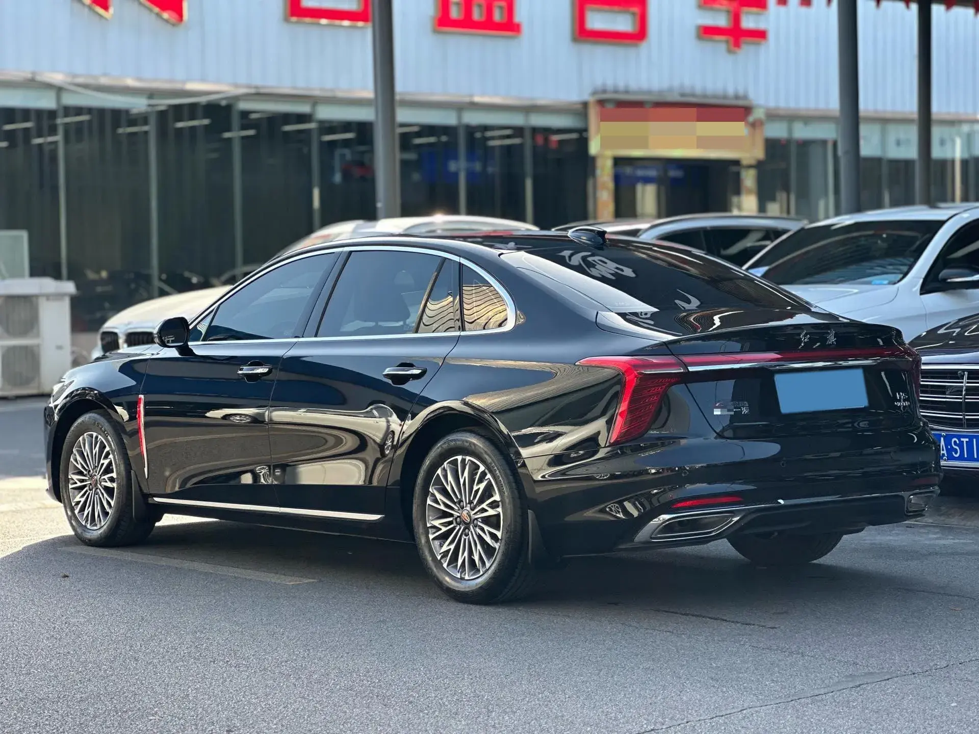 2024 HONGQI H5 thumbnail 4