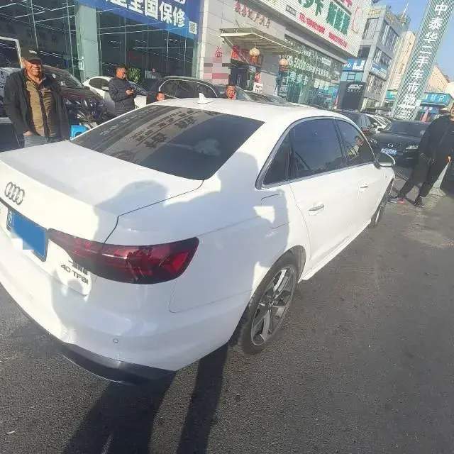 2020 AUDI A4L thumbnail 3