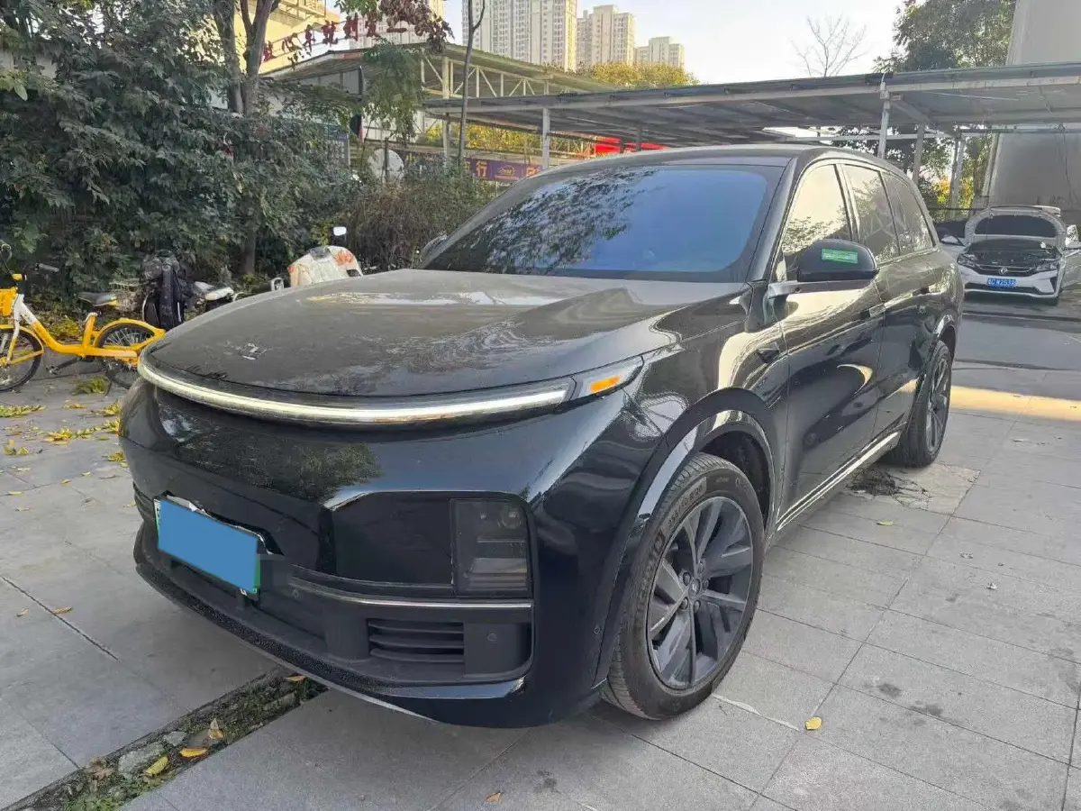 2023 Li L8 Range Extended 154HP REEV 40.9KWH