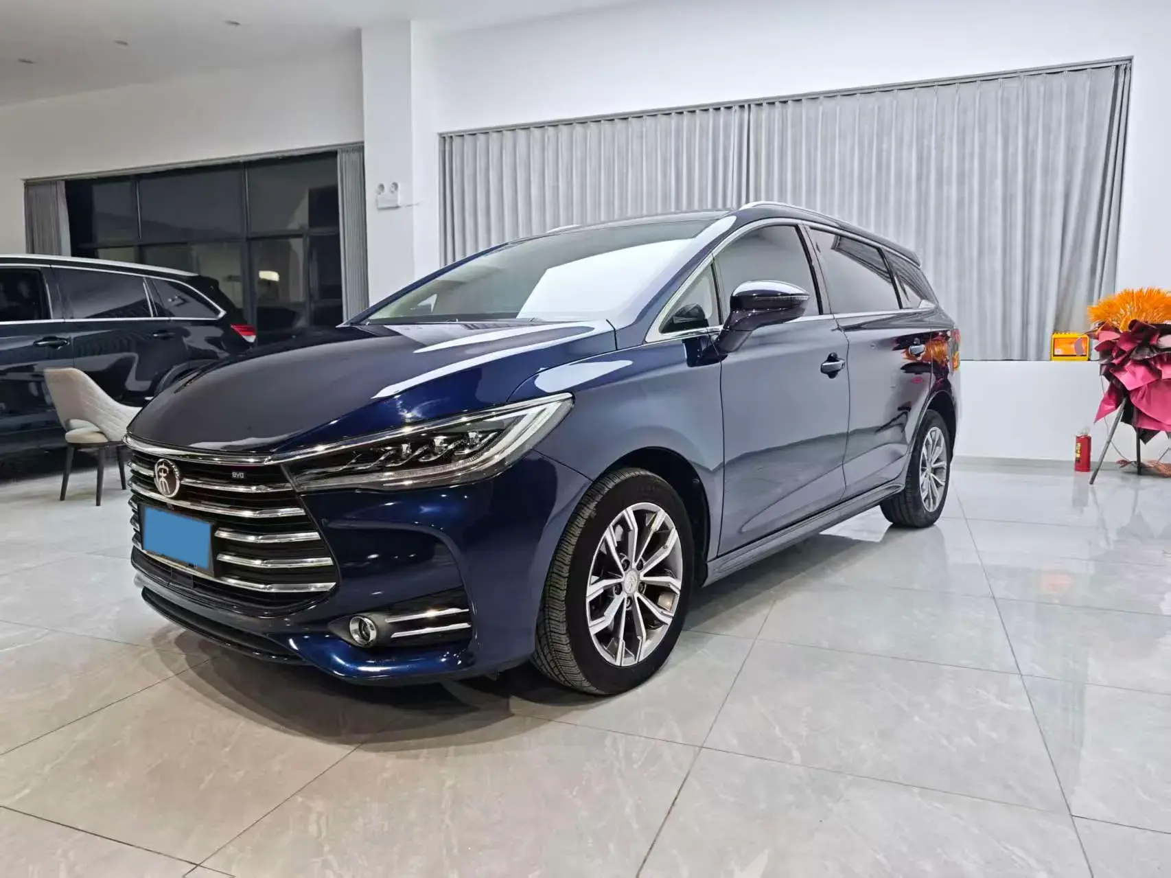 2019 BYD SONG view 1