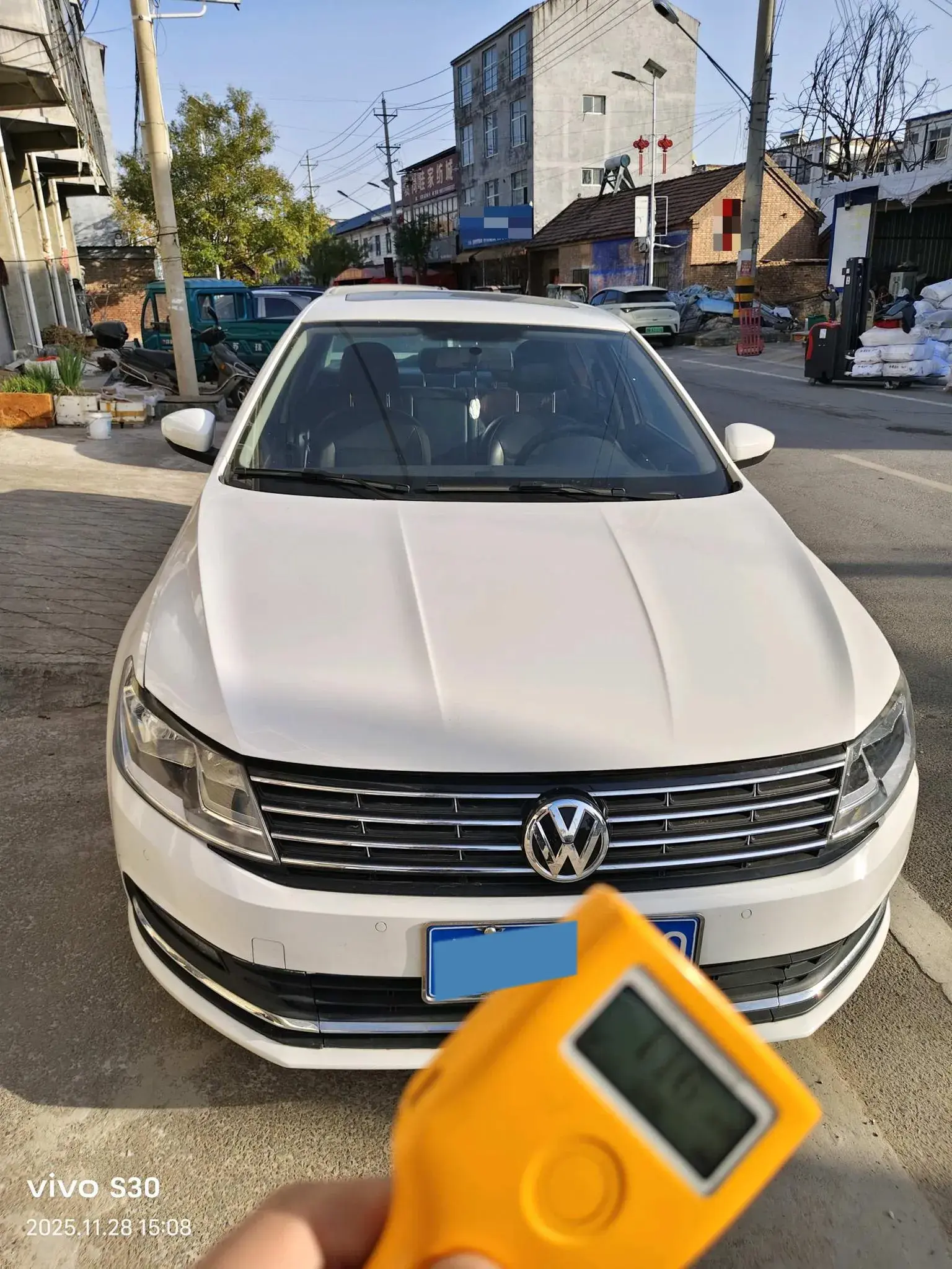 2017 VOLKSWAGEN LAVIDA thumbnail 2