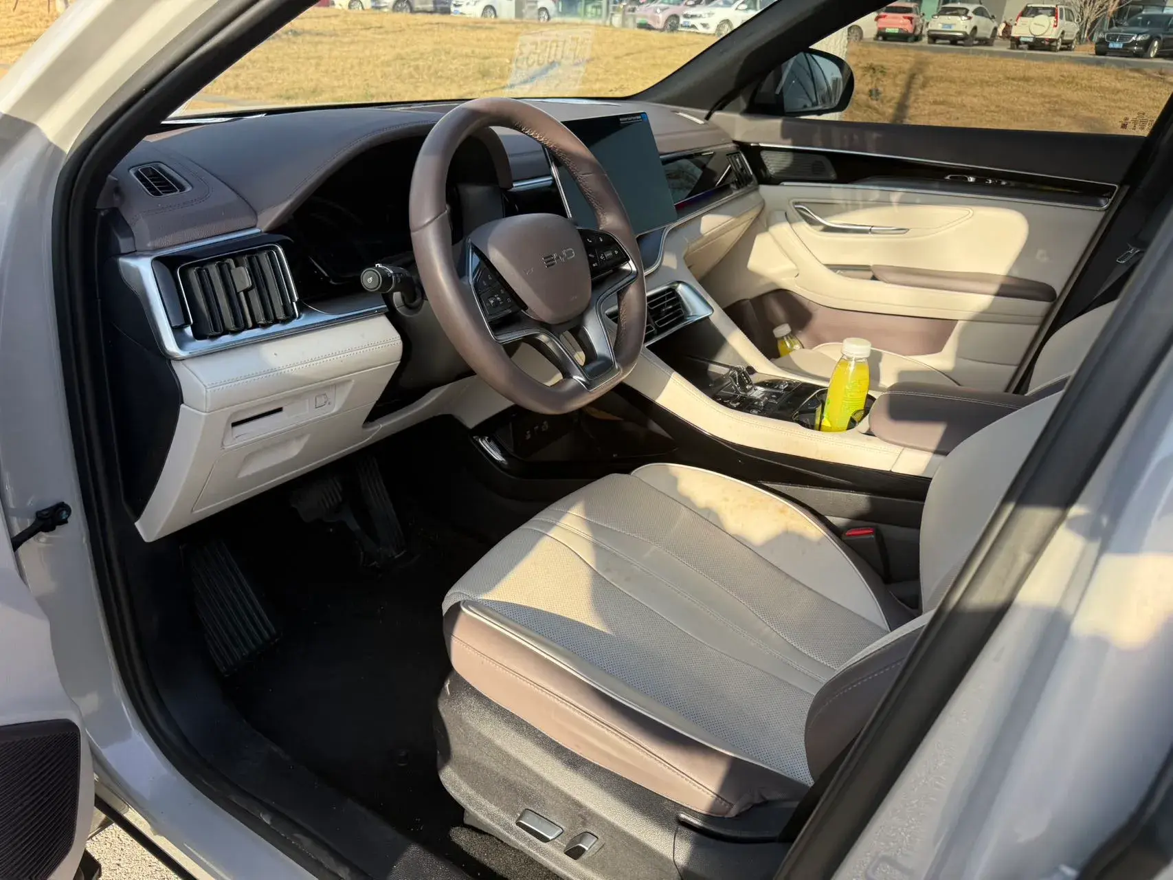 2024 BYD SONG thumbnail 4