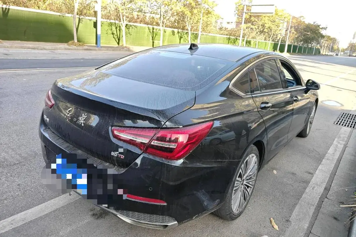 2022 HONGQI H5 thumbnail 4