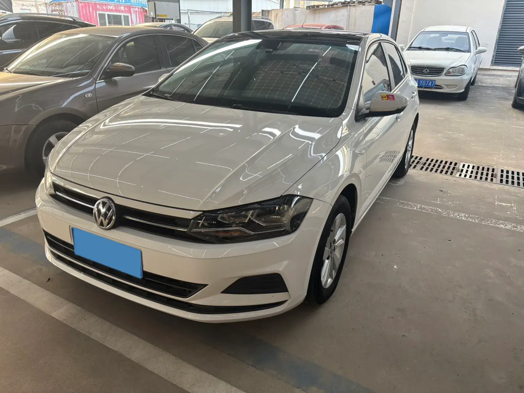 2019 VOLKSWAGEN POLO view 1