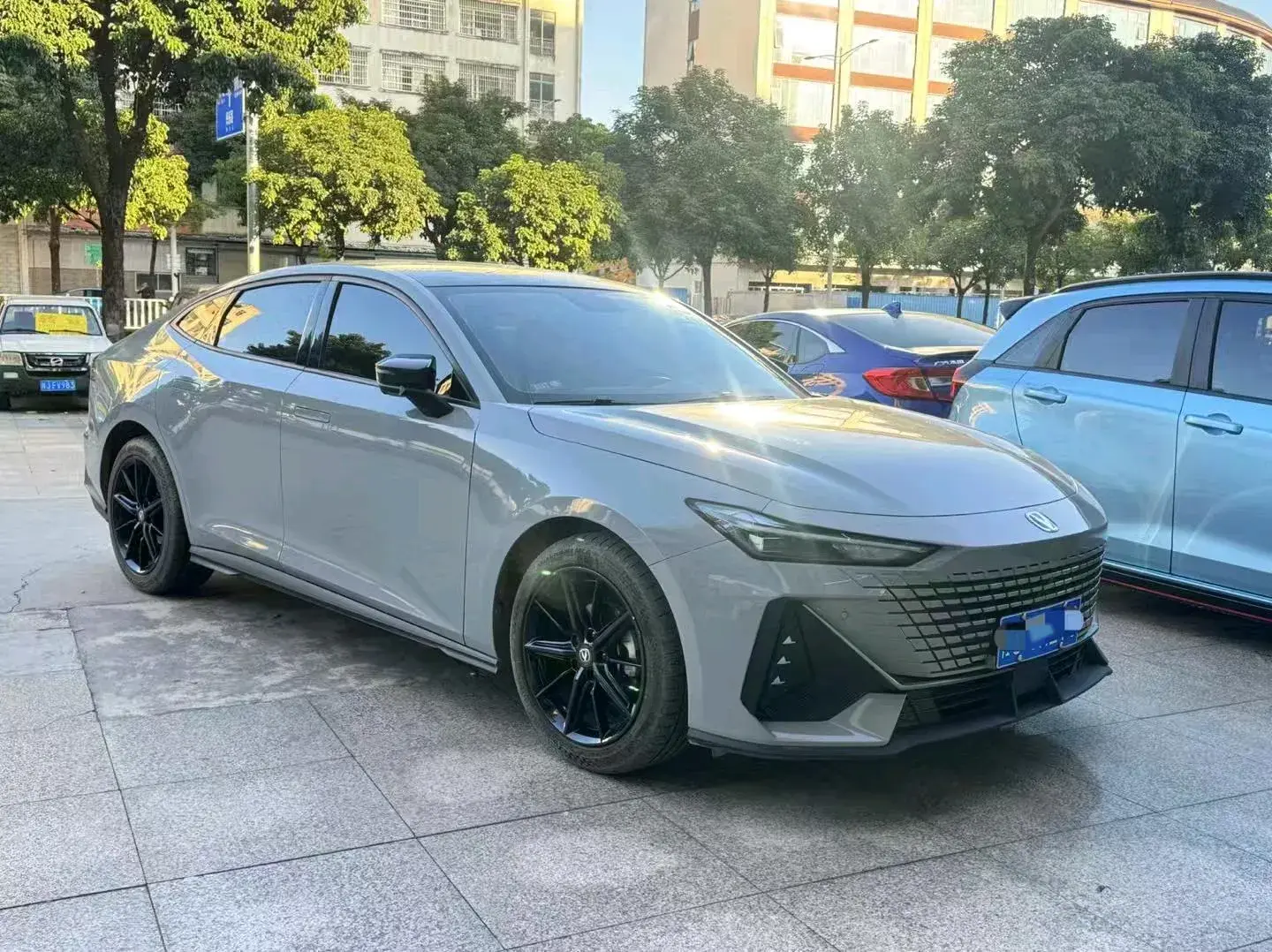 2022 CHANGAN UNI-V thumbnail 2