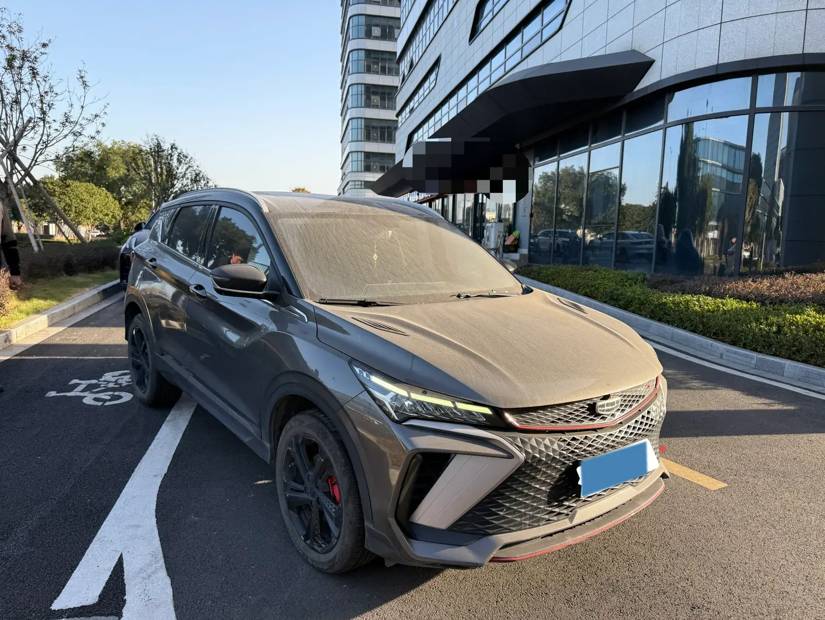 2022 GEELY COOLRAY thumbnail 3