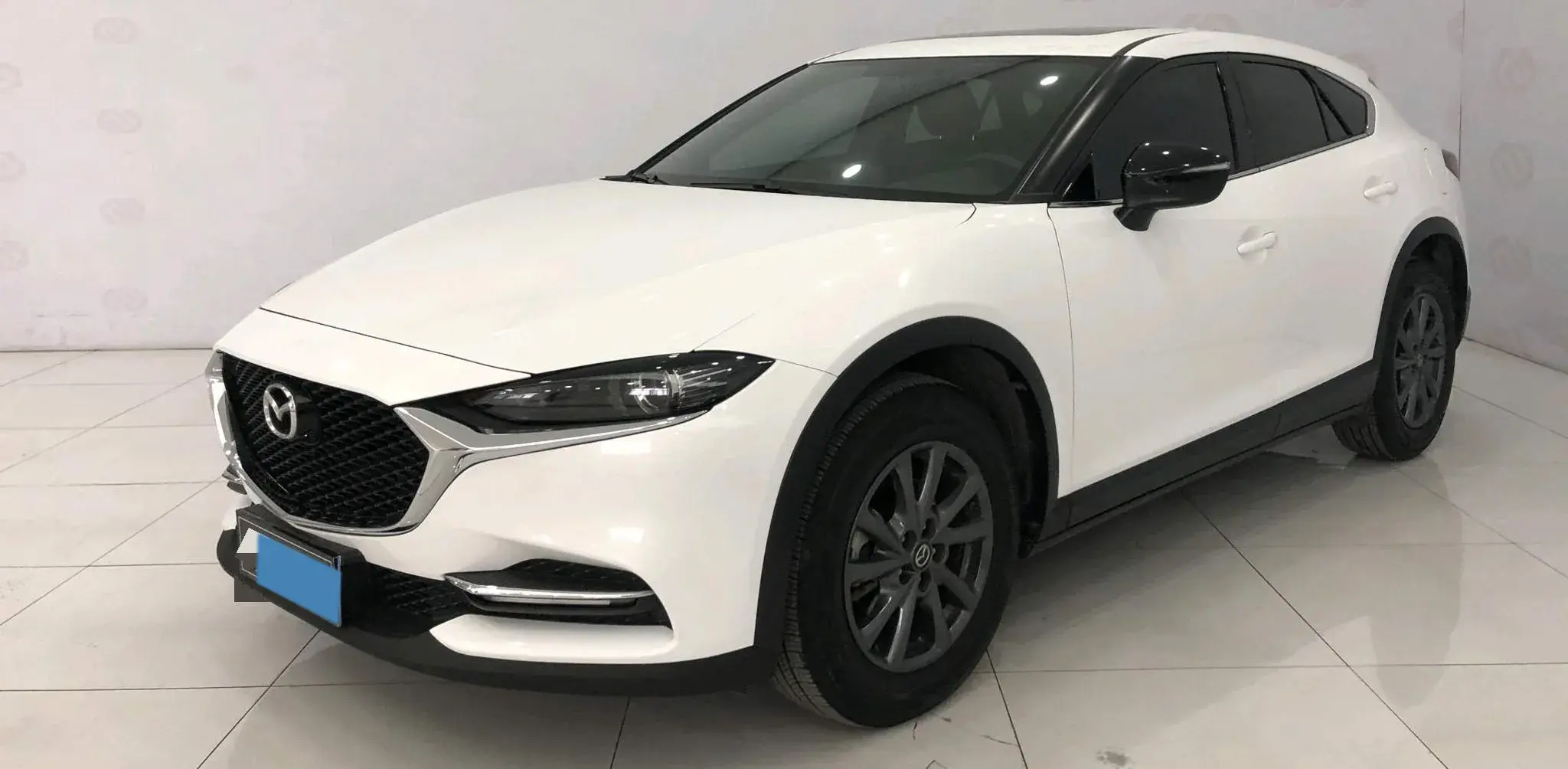 2021 MAZDA CX-4 view 1