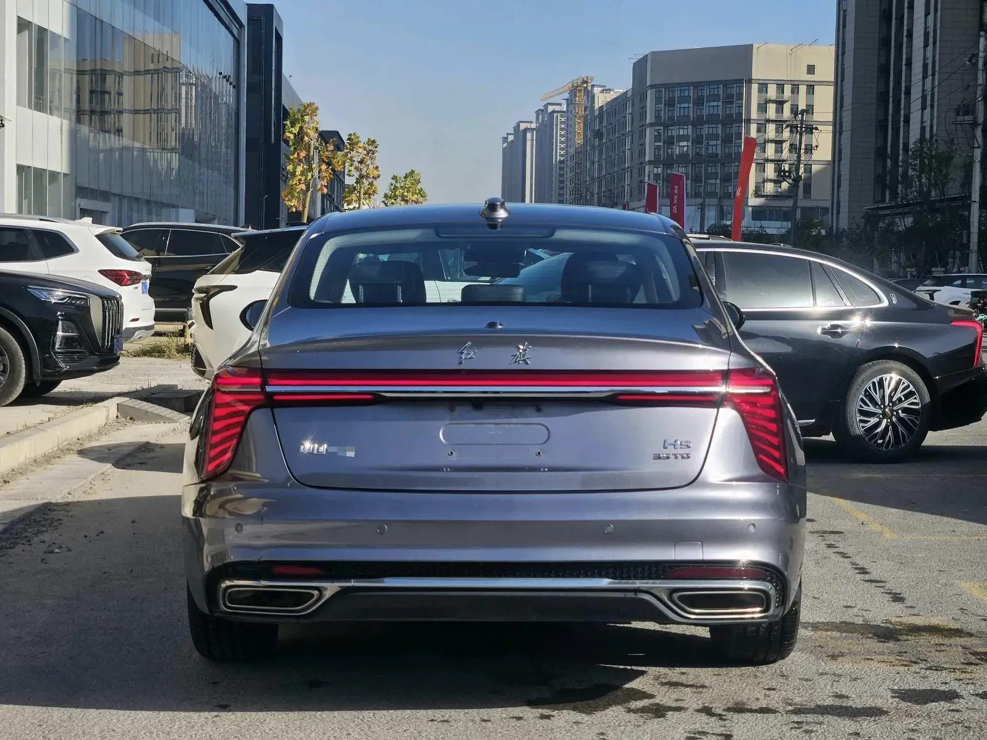 2023 HONGQI H5 thumbnail 4