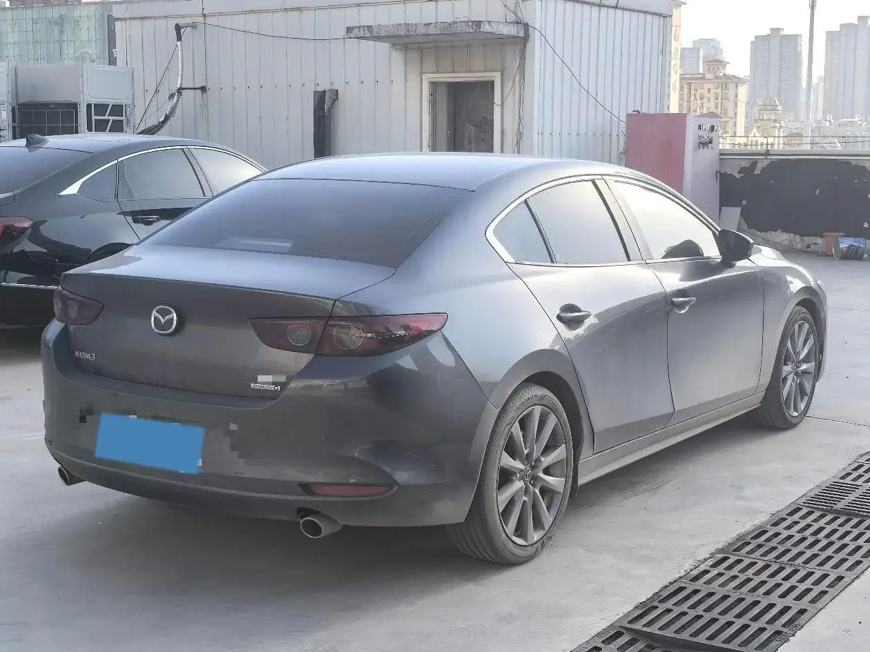 2021 MAZDA 3 thumbnail 2