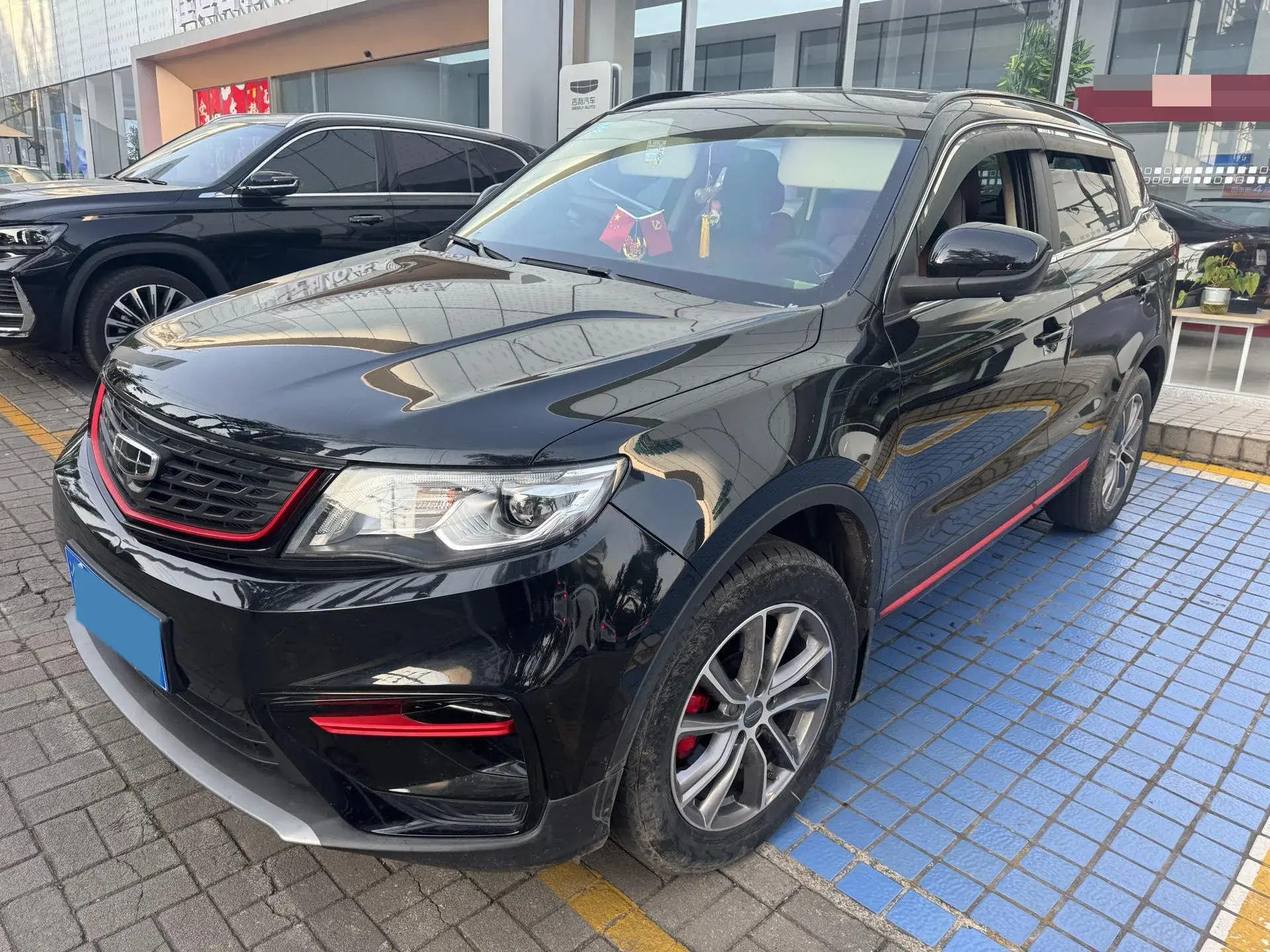 2022 GEELY AZKARRA view 1