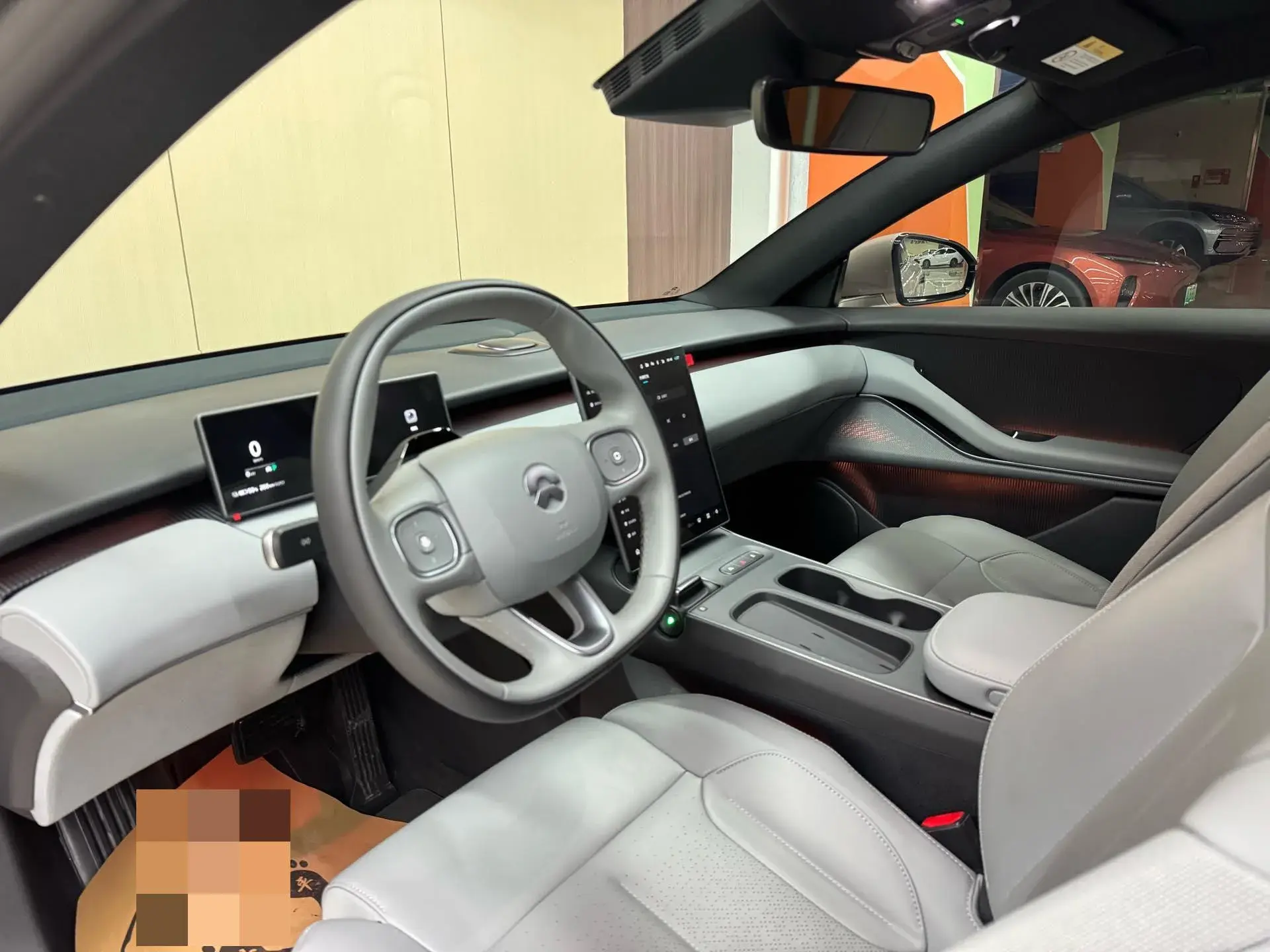 2024 NIO ET5T thumbnail 4