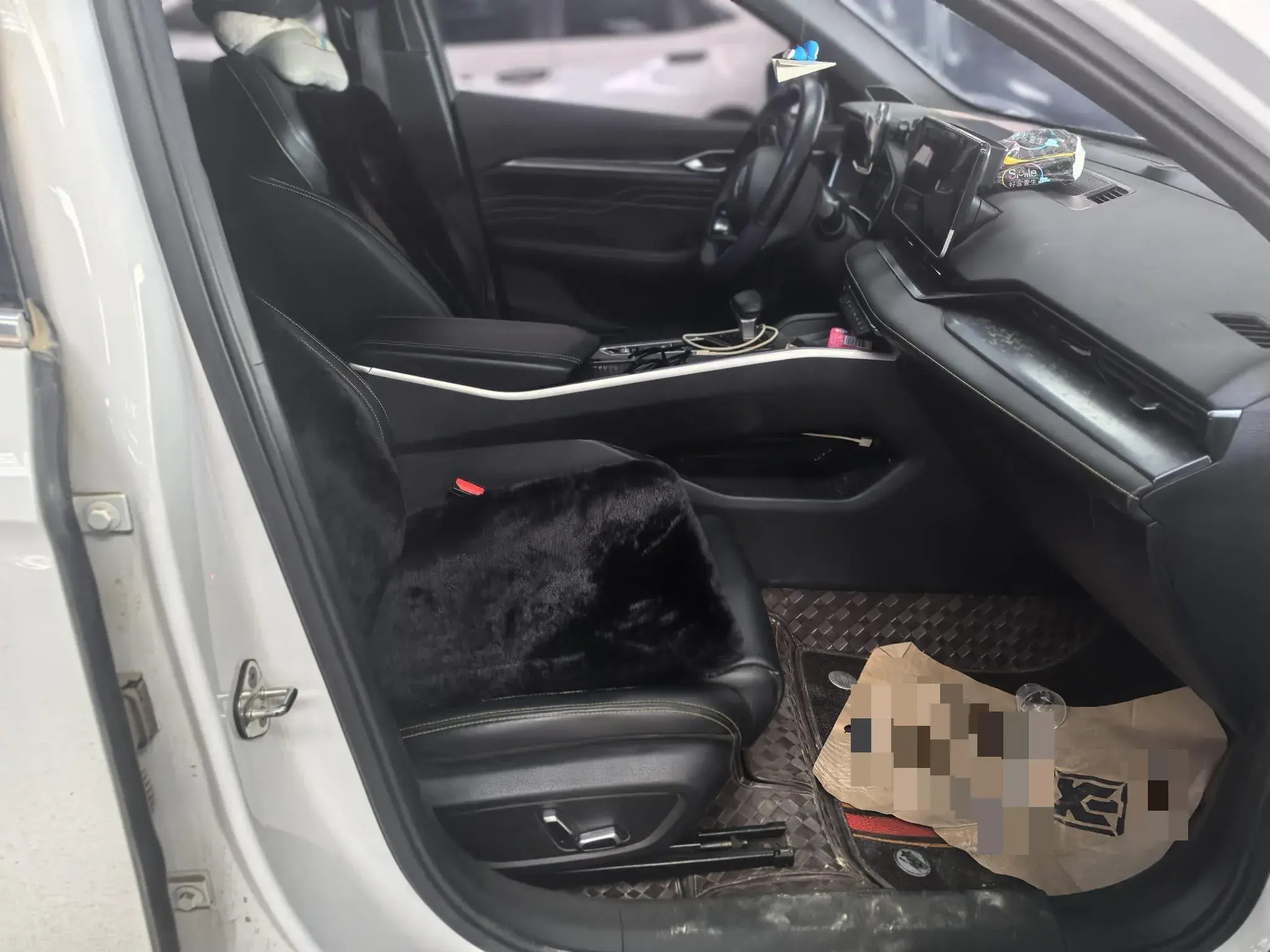 2023 GEELY PREFACE thumbnail 4