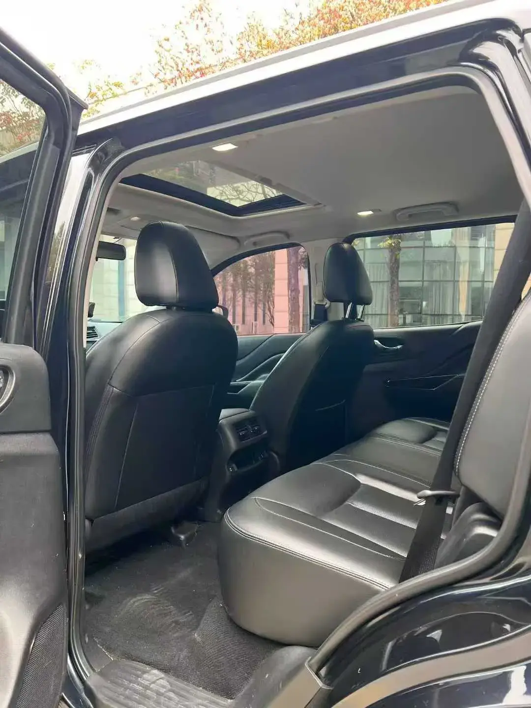 2020 NISSAN TERRA thumbnail 3