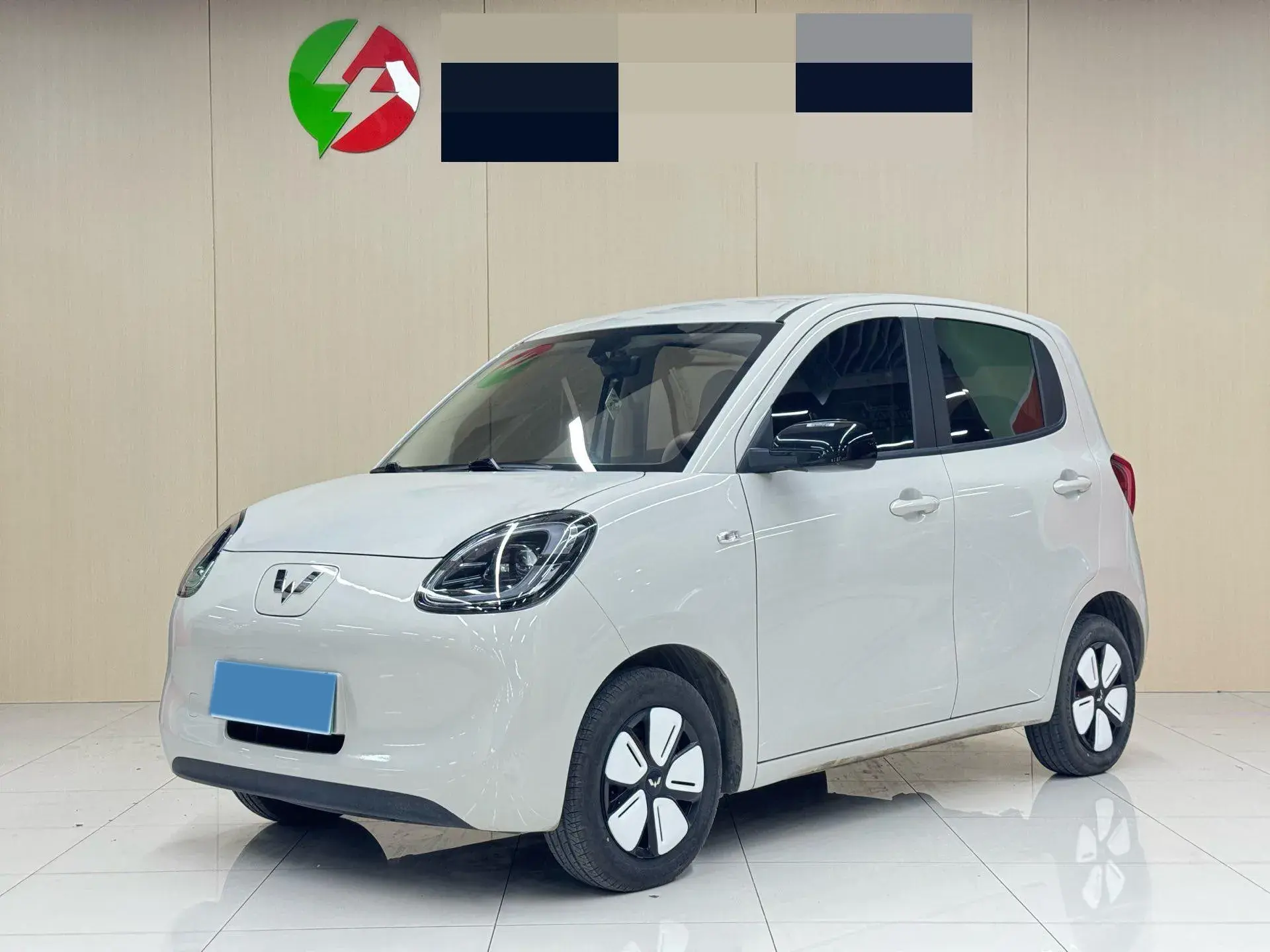 2025 WULING HONGGUANG view 1