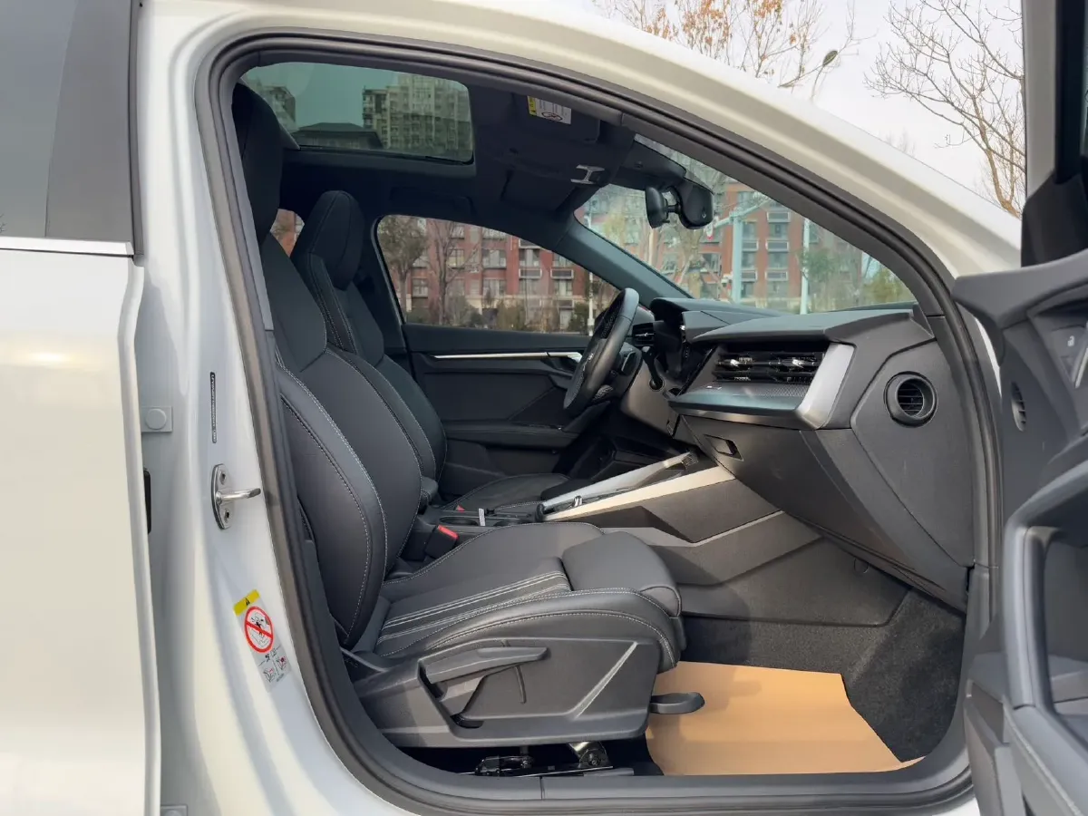 2022 Audi A3 1.4T 150HP L4 7DCT,autocango,china used car exporter,china ev exporter,chinese used car exporter,chinese used ev exporter